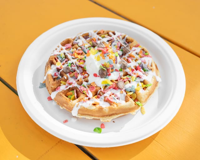 O - Rainbow Crunch Waffle